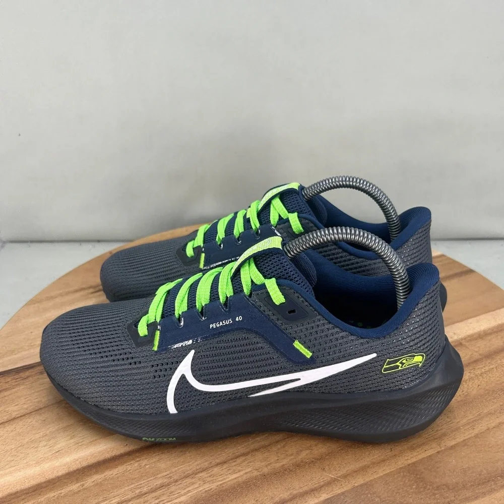 Nike Air Zoom Pegasus 40 Seattle Seahawks Mens 7 Womens 8.5 Running Shoes